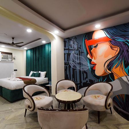 Hotel The Twenties Kamla Nagar Neu-Delhi Exterior foto
