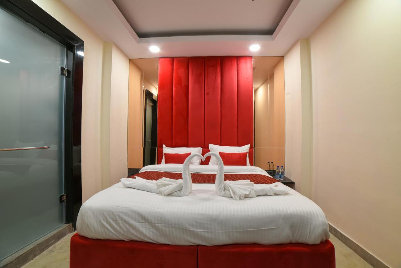 Hotel The Twenties Kamla Nagar Neu-Delhi Exterior foto