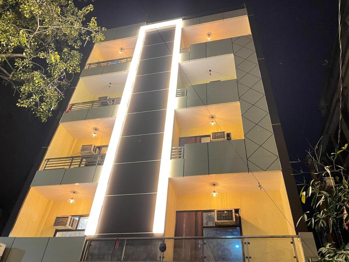 Hotel The Twenties Kamla Nagar Neu-Delhi Exterior foto